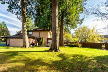 Hot Tub / Spa Photo of 8971 145a Street, Surrey, BC