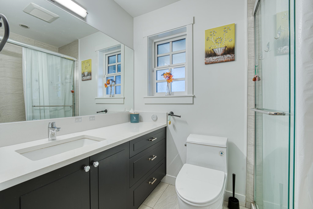 Bedroom 2 Photo of 3 10495 No. 2 Road, Richmond, BC