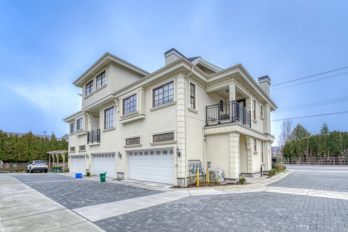 Entry Foyer Photo of 3 10495 No. 2 Road, Richmond, BC