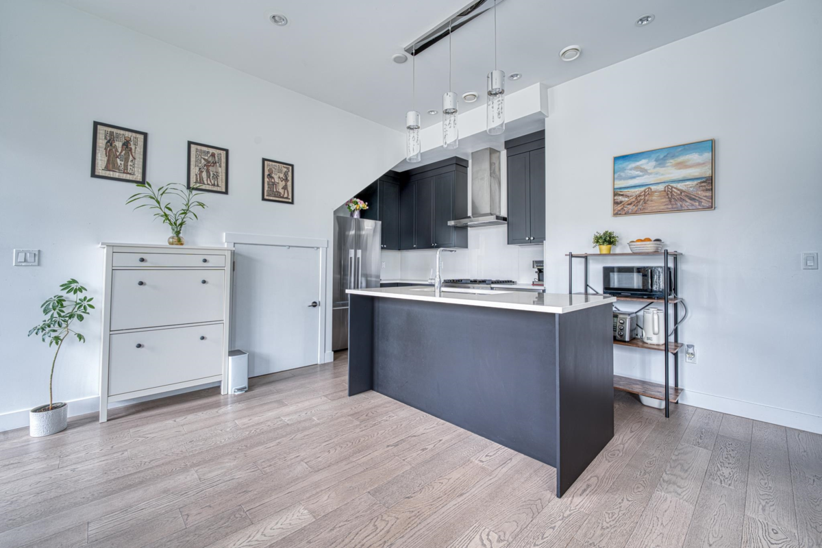 Loft / Bonus Room Photo of 3 10495 No. 2 Road, Richmond, BC