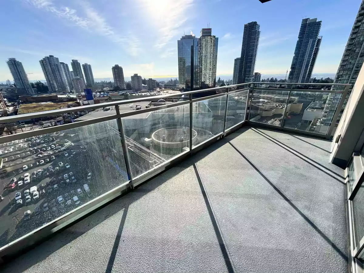 Basement Recreation Room Photo of 2009 4688 Kingsway, Burnaby, BC