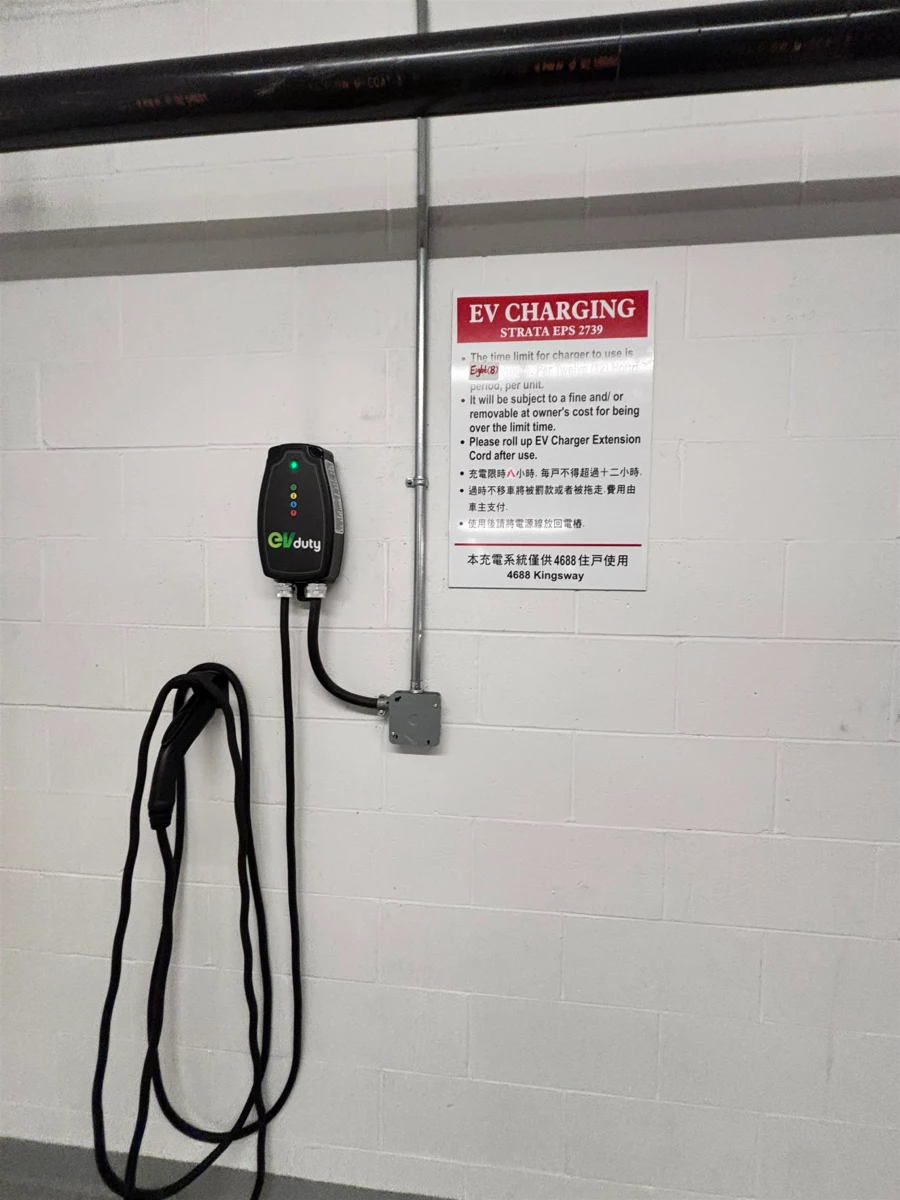 Bedroom 4 Photo of 2009 4688 Kingsway, Burnaby, BC