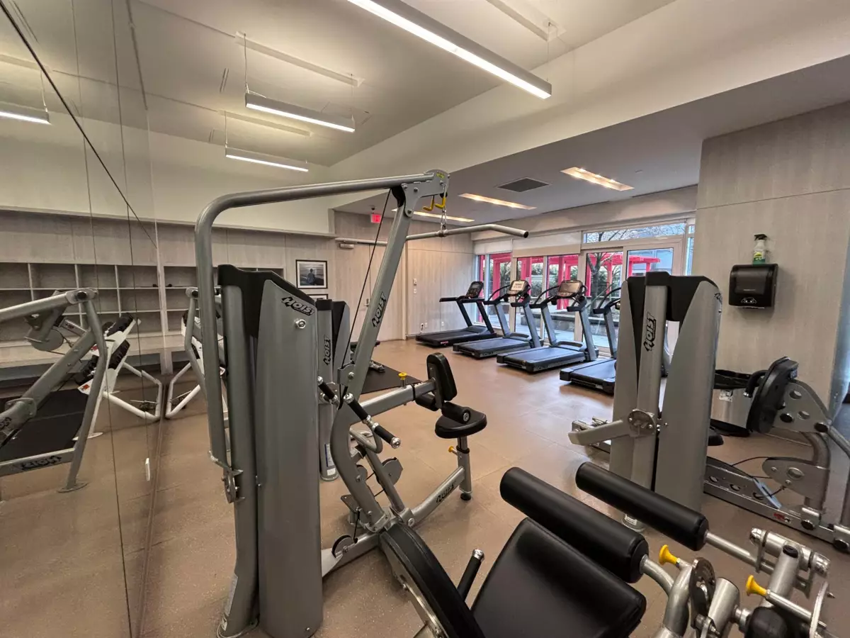 Garden / Landscaping Photo of 2009 4688 Kingsway, Burnaby, BC