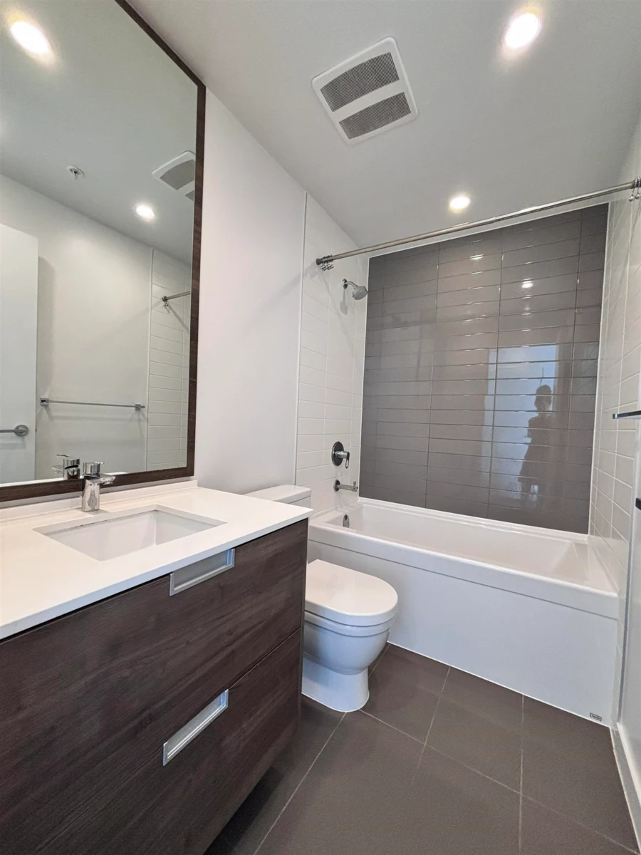 Loft / Bonus Room Photo of 2009 4688 Kingsway, Burnaby, BC