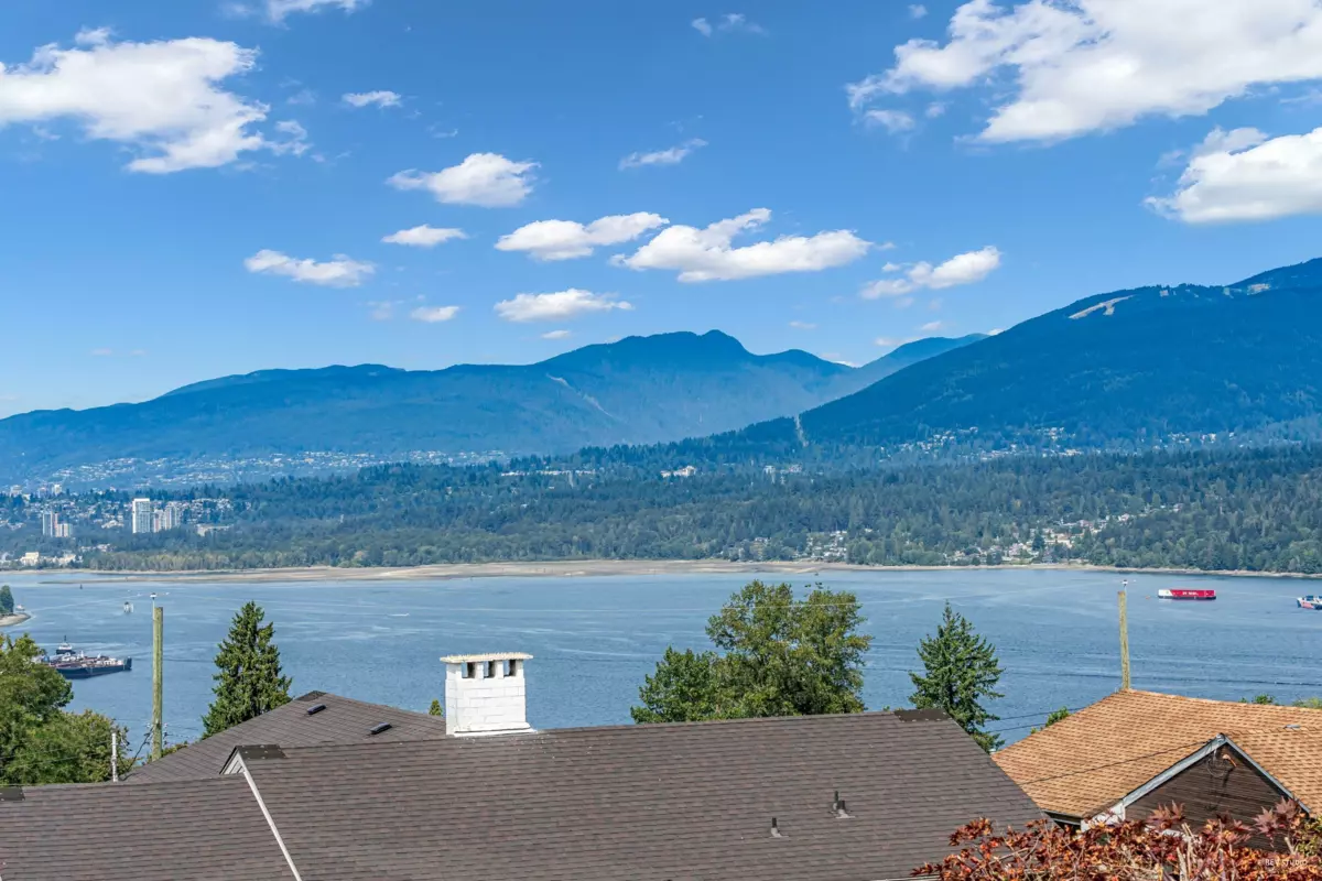 Laundry Room Photo of 7238 Braeside Drive, Burnaby, BC