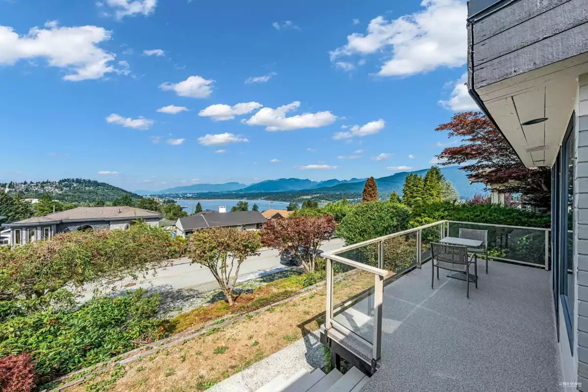 Mudroom Photo of 7238 Braeside Drive, Burnaby, BC