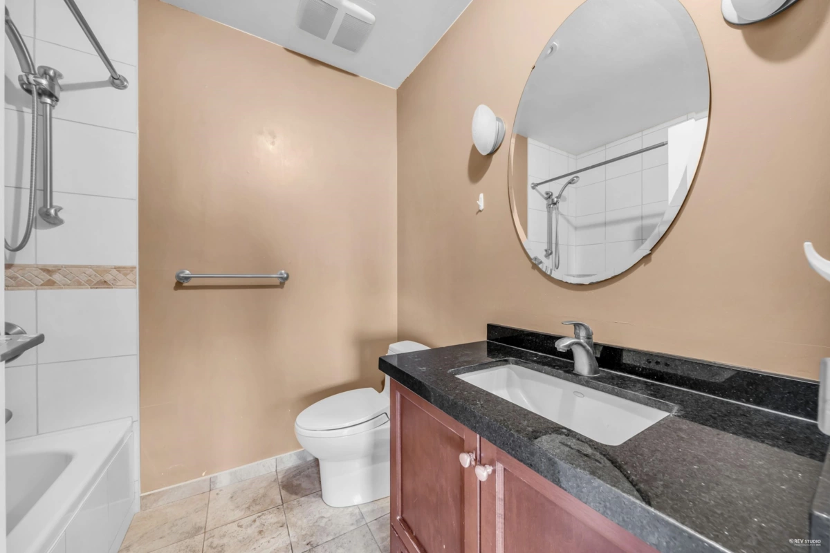 Powder Room Photo of 7238 Braeside Drive, Burnaby, BC