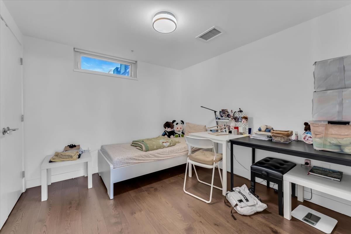 Laundry Room Photo of 607 1571 W 57th Avenue, Vancouver, BC