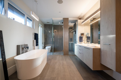 Guest Bathroom Photo of 1877 126 Street, Surrey, BC
