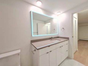 Primary Bedroom Photo of 107 6560 Buswell Street, Richmond, BC