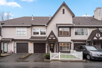 111 12099 237 Street, Maple Ridge, BC
