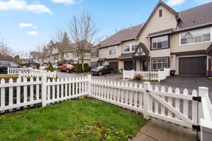 111 12099 237 Street, Maple Ridge, BC