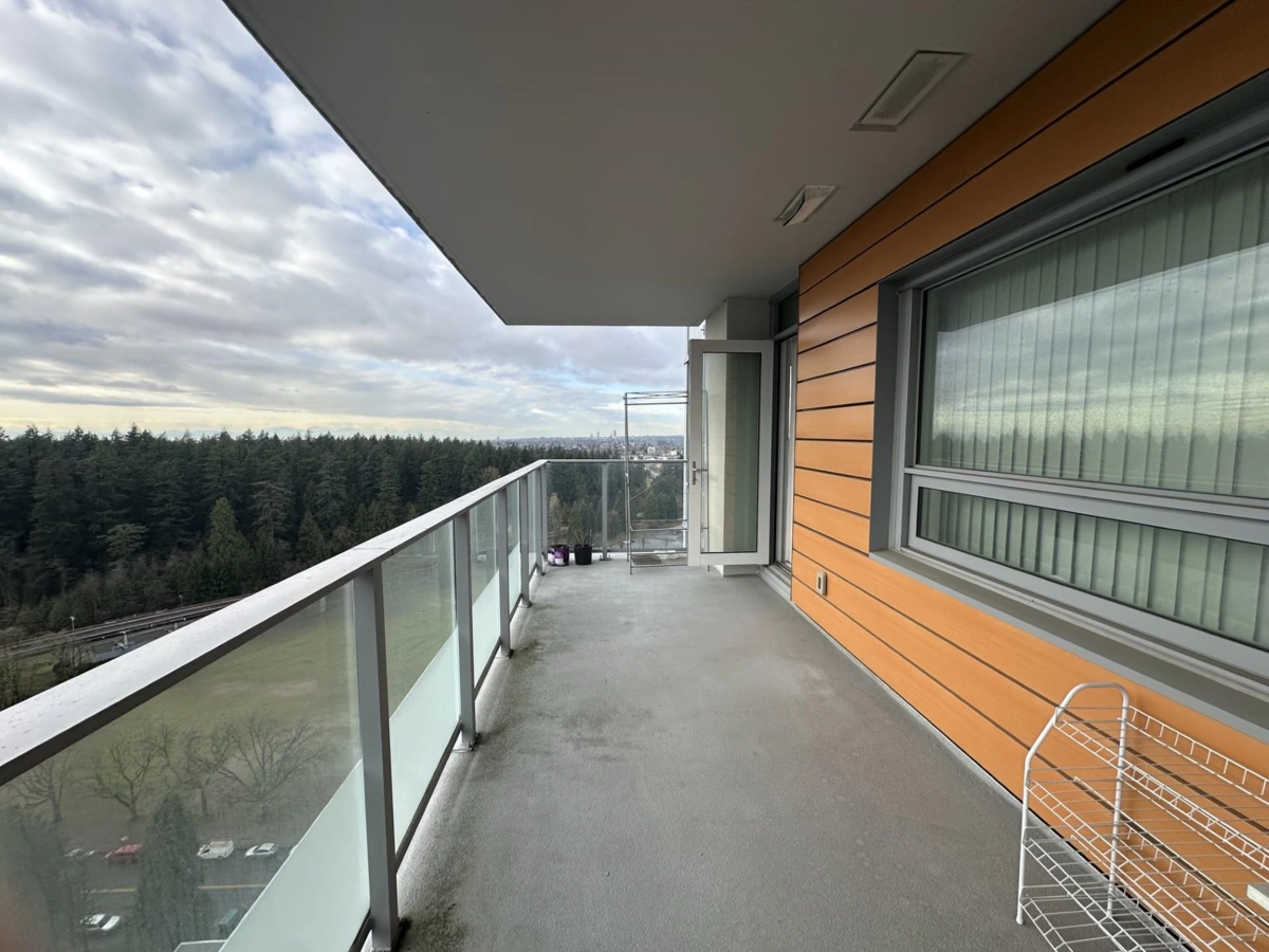 Guest Bathroom Photo of 2606 5883 Barker Avenue, Burnaby, BC