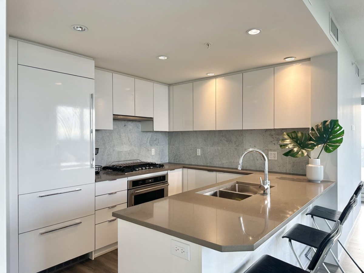 Primary Bedroom Photo of 2606 5883 Barker Avenue, Burnaby, BC