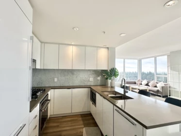 2606 5883 Barker Avenue, Burnaby, BC