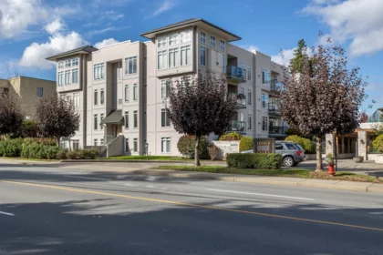 204 32075 George Ferguson Way, Abbotsford, BC, Abbotsford — Apartment/Condo for sale
