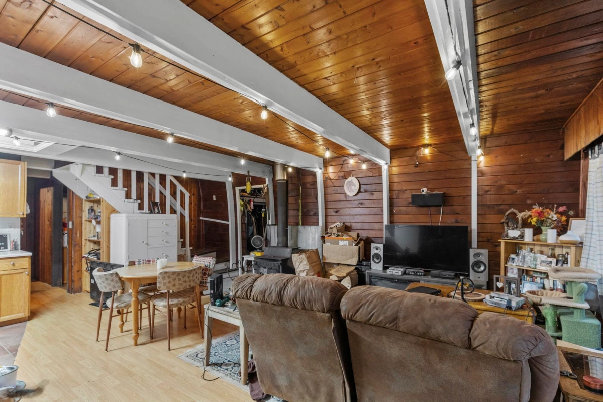 Family Room Photo of 14157 Sylvester Road, Mission, BC