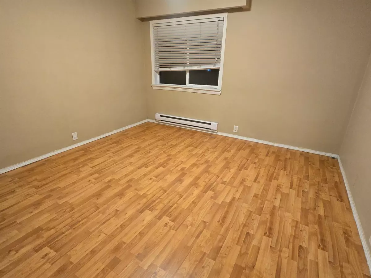 Bedroom 2 Photo of 123 E 64th Avenue, Vancouver, BC