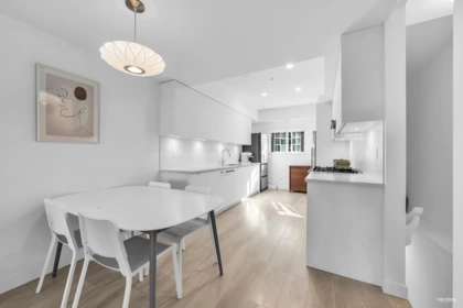 204 678 Fairview Street, Coquitlam, BC, Coquitlam — 2 bed townhouse for sale