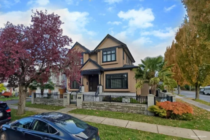 Fitness Center Photo Near 1091 E 55th Avenue, Vancouver, BC
