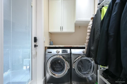 Guest Bathroom Photo of 1091 E 55th Avenue, Vancouver, BC