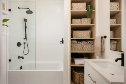 Walk-In Closet Photo of 396 E 15th Avenue, Vancouver, BC