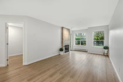 105 33731 Marshall Road, Abbotsford, BC, Abbotsford — Apartment/Condo for sale