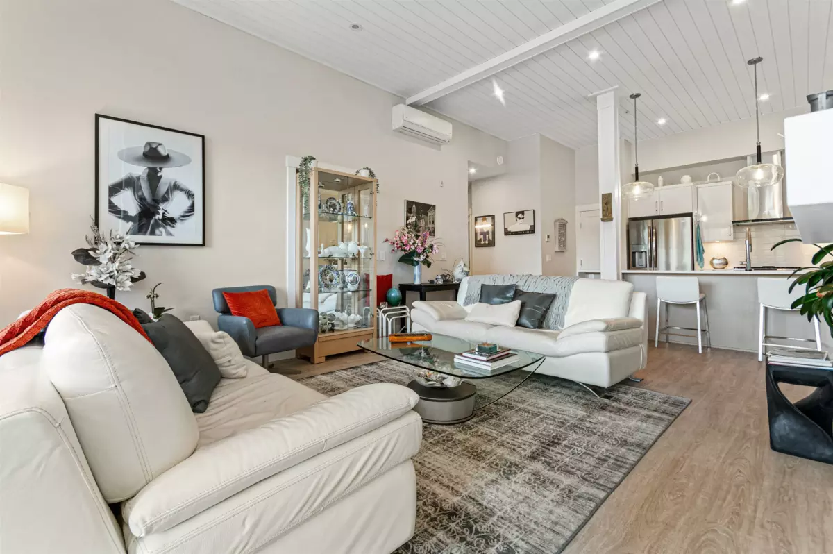 Dining Area Photo of 604 45745 Watson Road, Chilliwack, BC