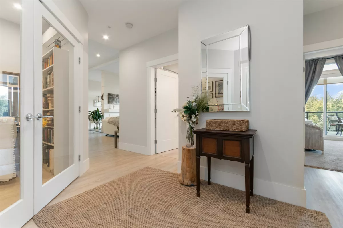 Family Room Photo of 604 45745 Watson Road, Chilliwack, BC