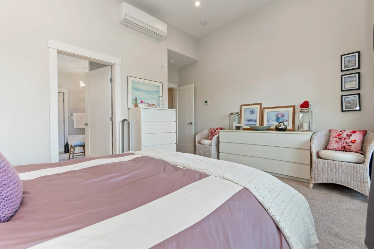 Hallway Photo of 604 45745 Watson Road, Chilliwack, BC