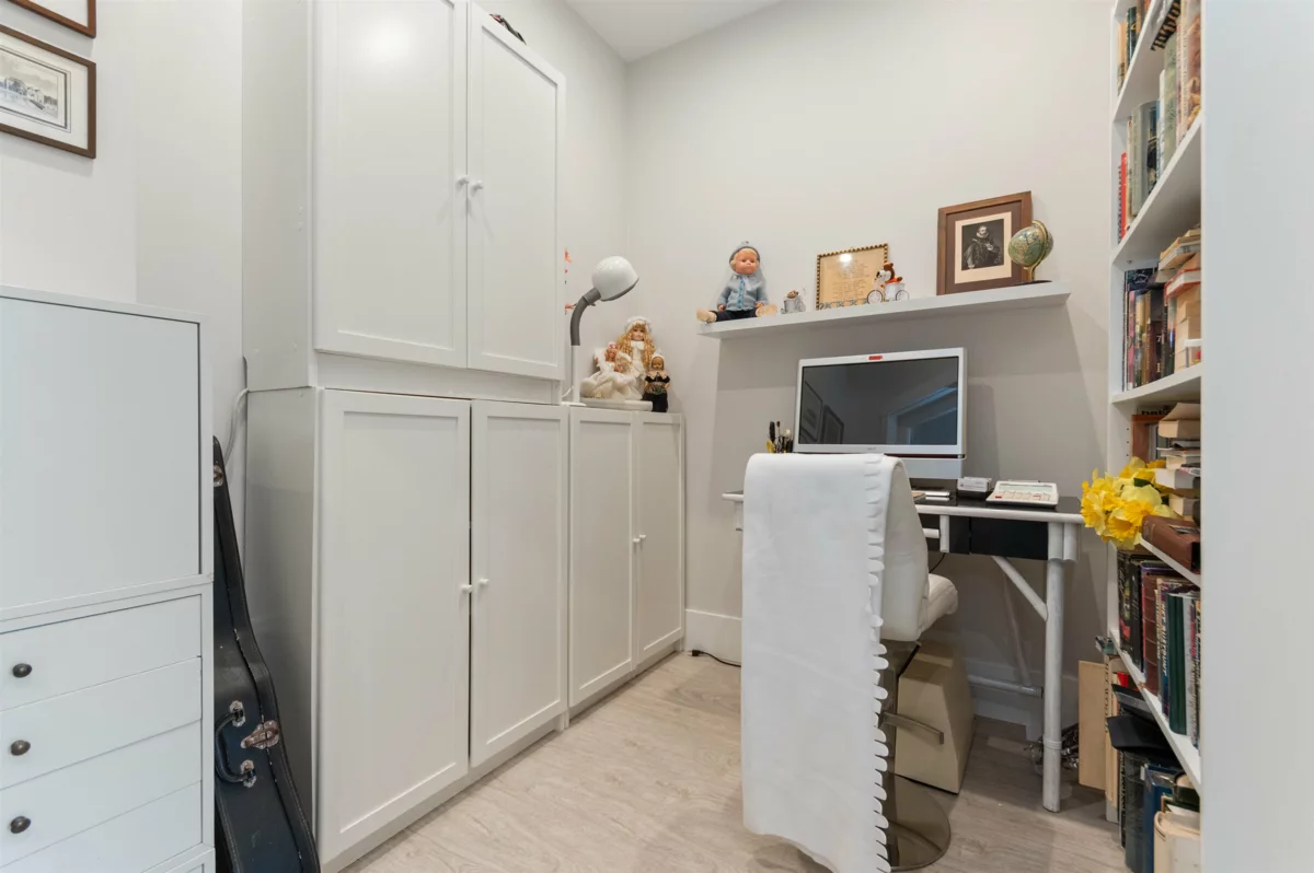 Outdoor Deck Photo of 604 45745 Watson Road, Chilliwack, BC