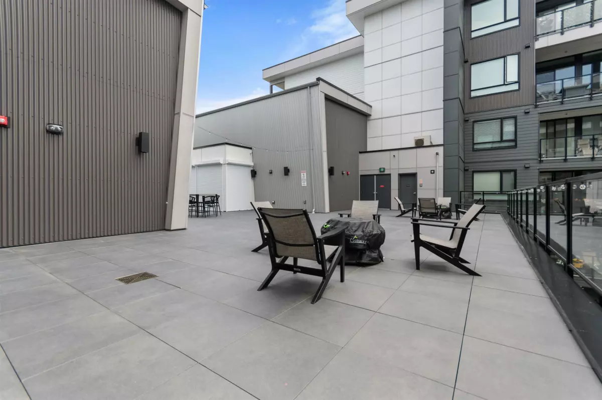 Swimming Pool Photo of 604 45745 Watson Road, Chilliwack, BC