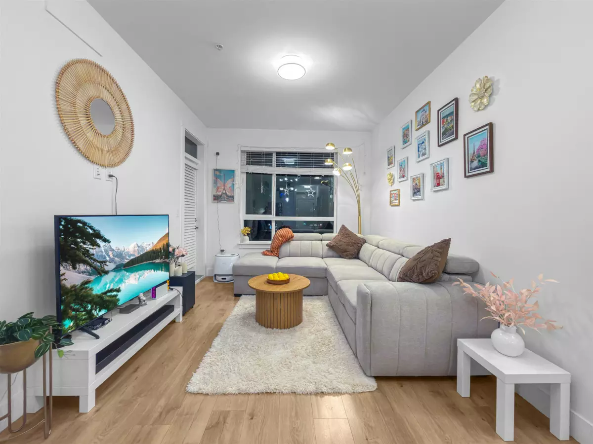 Dining Area Photo of 209 19935 75a Avenue, Langley, BC