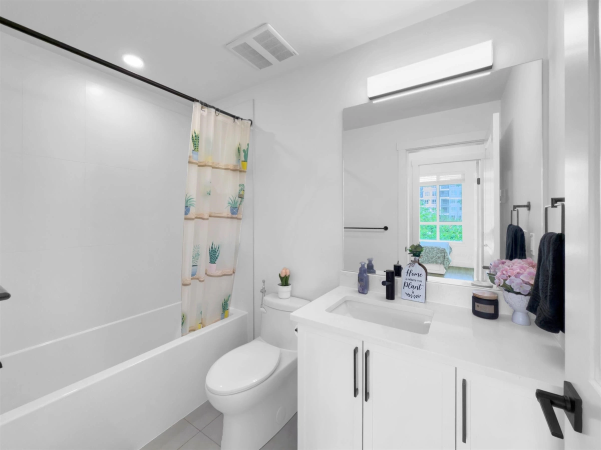 Primary Bedroom Photo of 209 19935 75a Avenue, Langley, BC