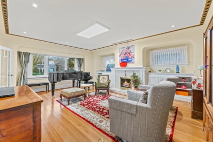 4069 W 14th Avenue, Vancouver, BC