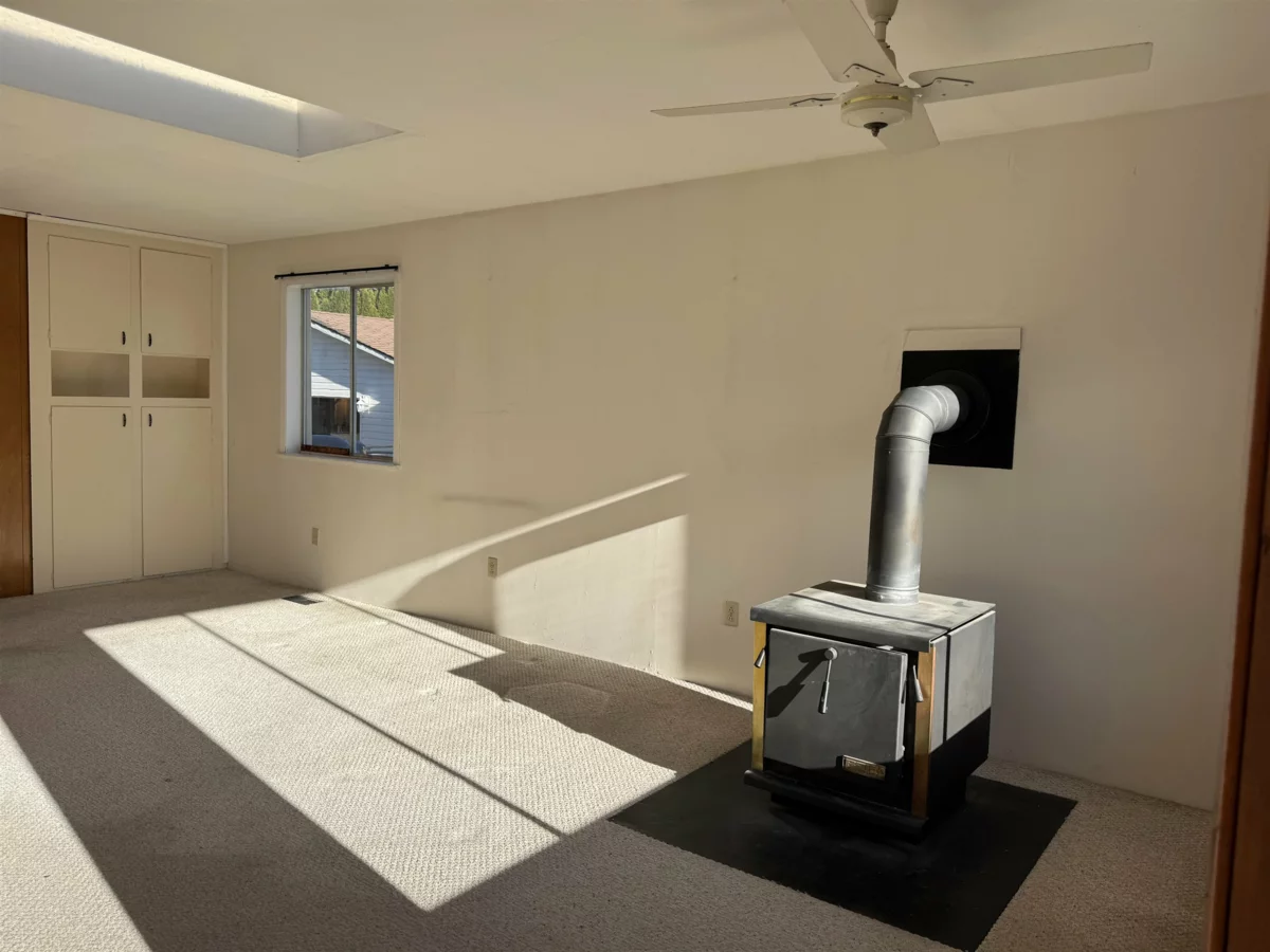 Dining Area Photo of 764 Hillcrest Road, Gibsons, BC