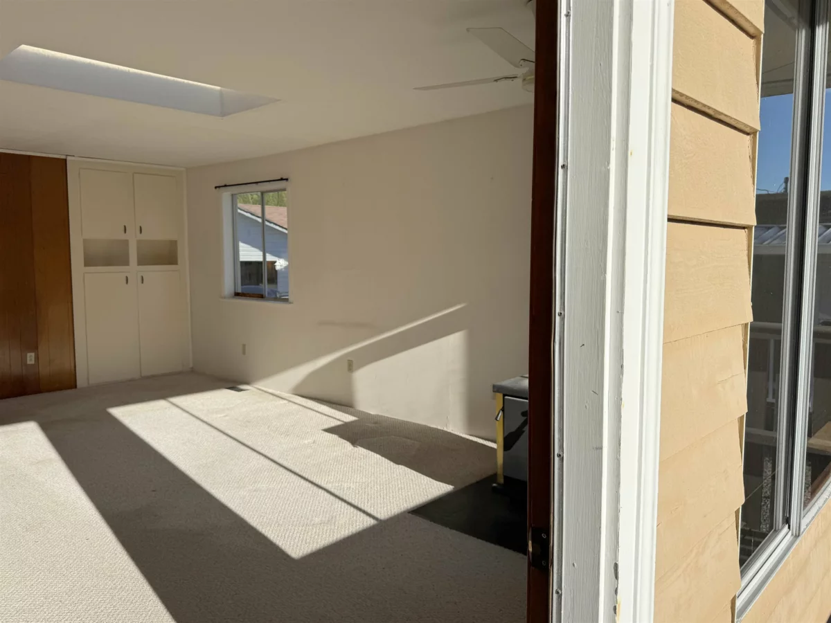 Family Room Photo of 764 Hillcrest Road, Gibsons, BC