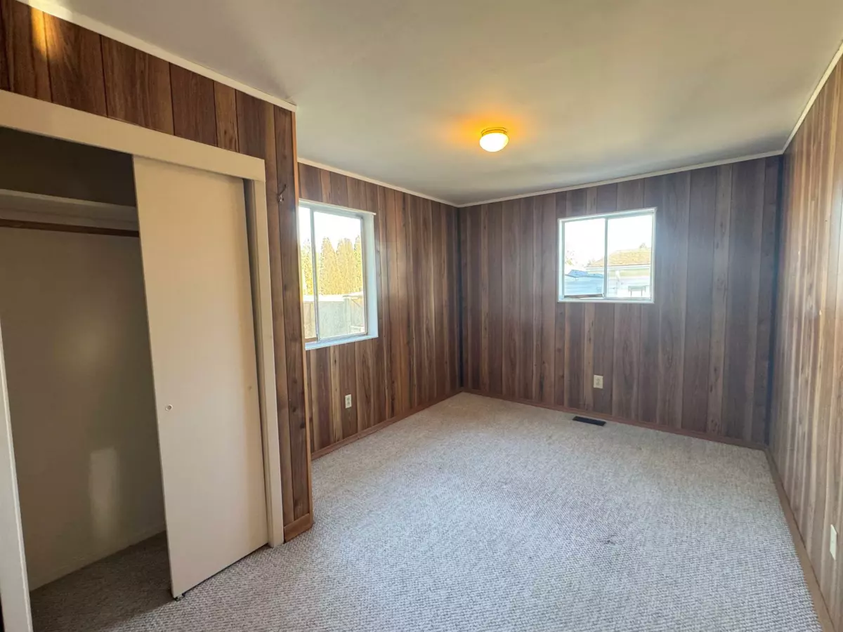 Guest Bathroom Photo of 764 Hillcrest Road, Gibsons, BC