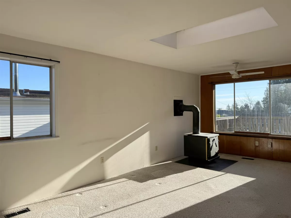 Kitchen Photo of 764 Hillcrest Road, Gibsons, BC