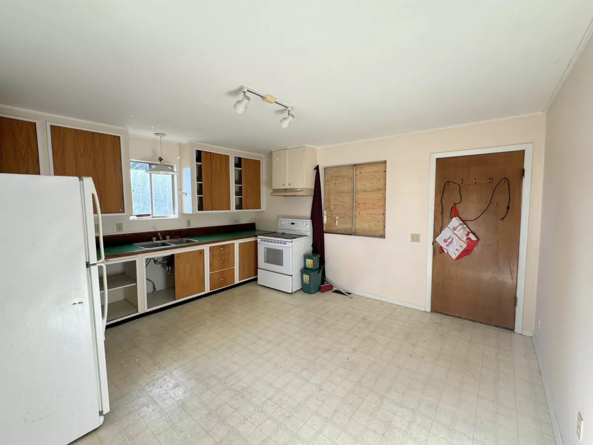 Primary Bedroom Photo of 764 Hillcrest Road, Gibsons, BC