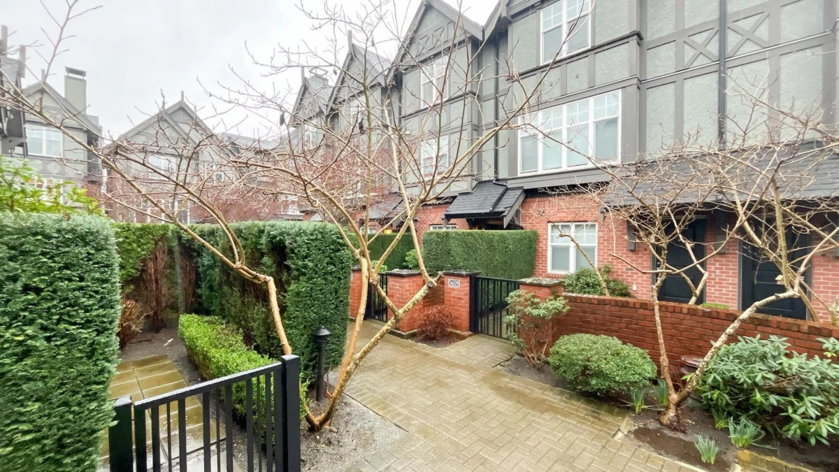 Outdoor Patio Photo of 5611 Willow Street, Vancouver, BC