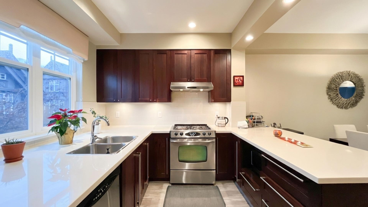 Primary Bedroom Photo of 5611 Willow Street, Vancouver, BC