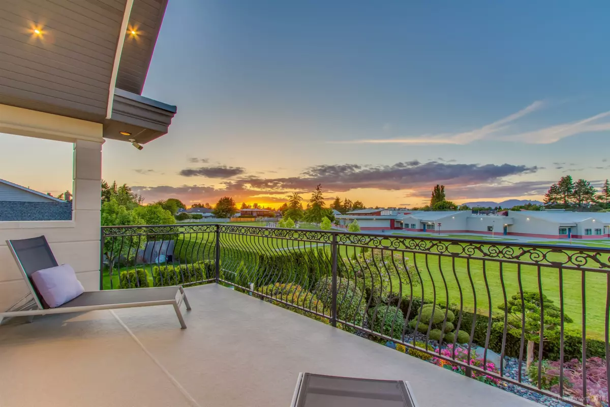 Basement Recreation Room Photo of 7531 Sunnybank Avenue, Richmond, BC