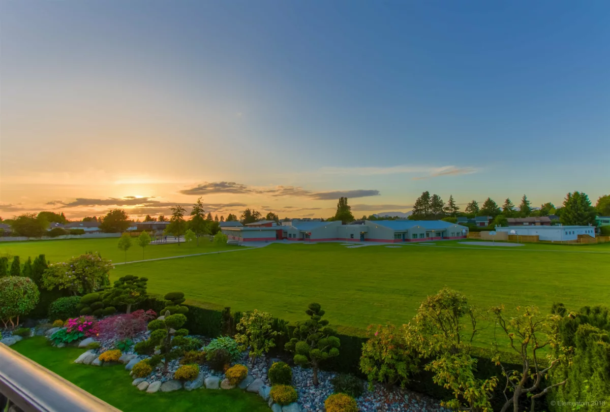 Breakfast Nook Photo of 7531 Sunnybank Avenue, Richmond, BC