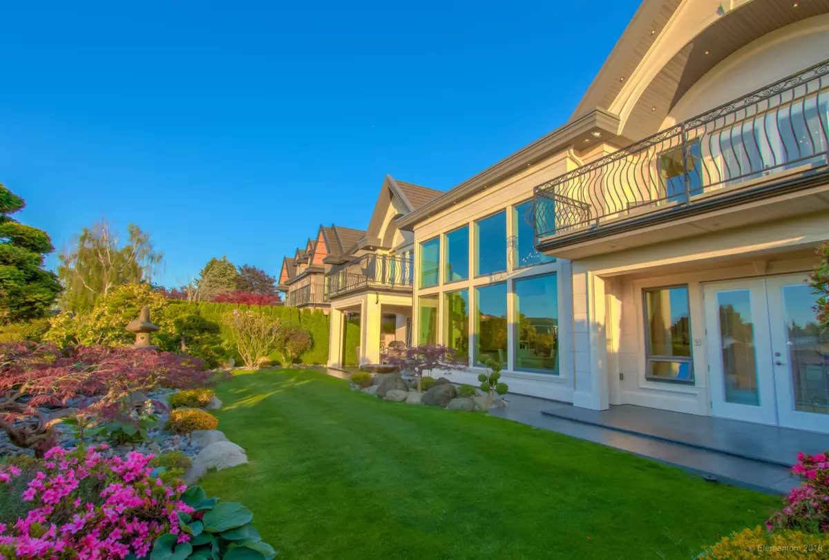 Garden / Landscaping Photo of 7531 Sunnybank Avenue, Richmond, BC