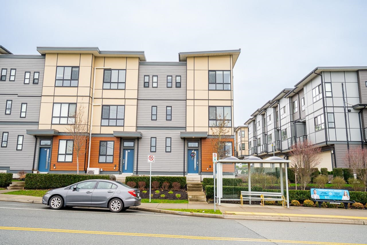 Garage Interior Photo of 8 1938 North Parallel Road, Abbotsford, BC
