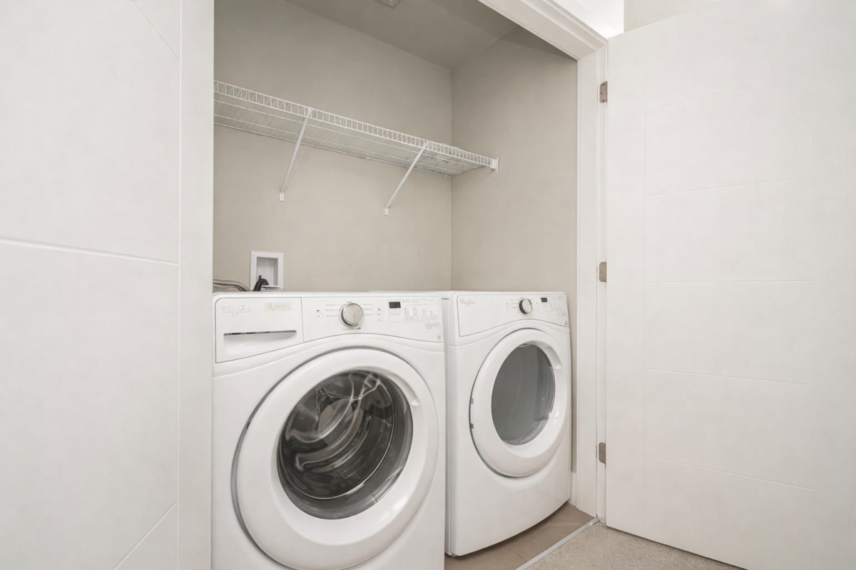 Laundry Room Photo of 8 1938 North Parallel Road, Abbotsford, BC