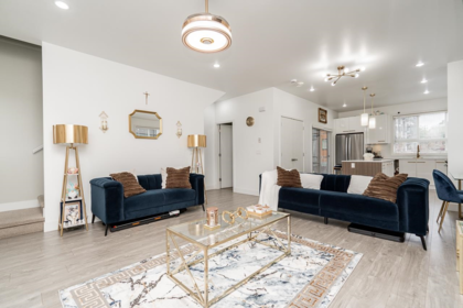 8 1938 North Parallel Road, Abbotsford, BC