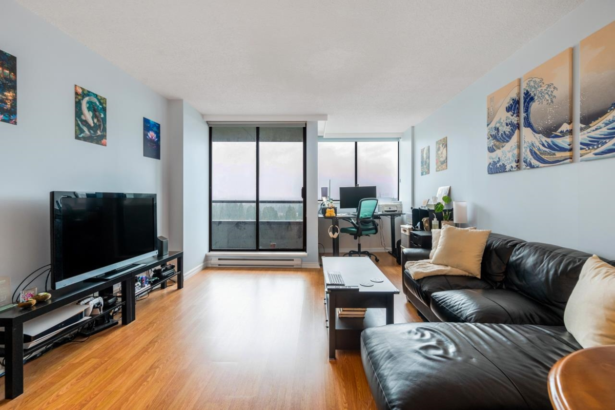Dining Area Photo of 1205 3970 Carrigan Court, Burnaby, BC