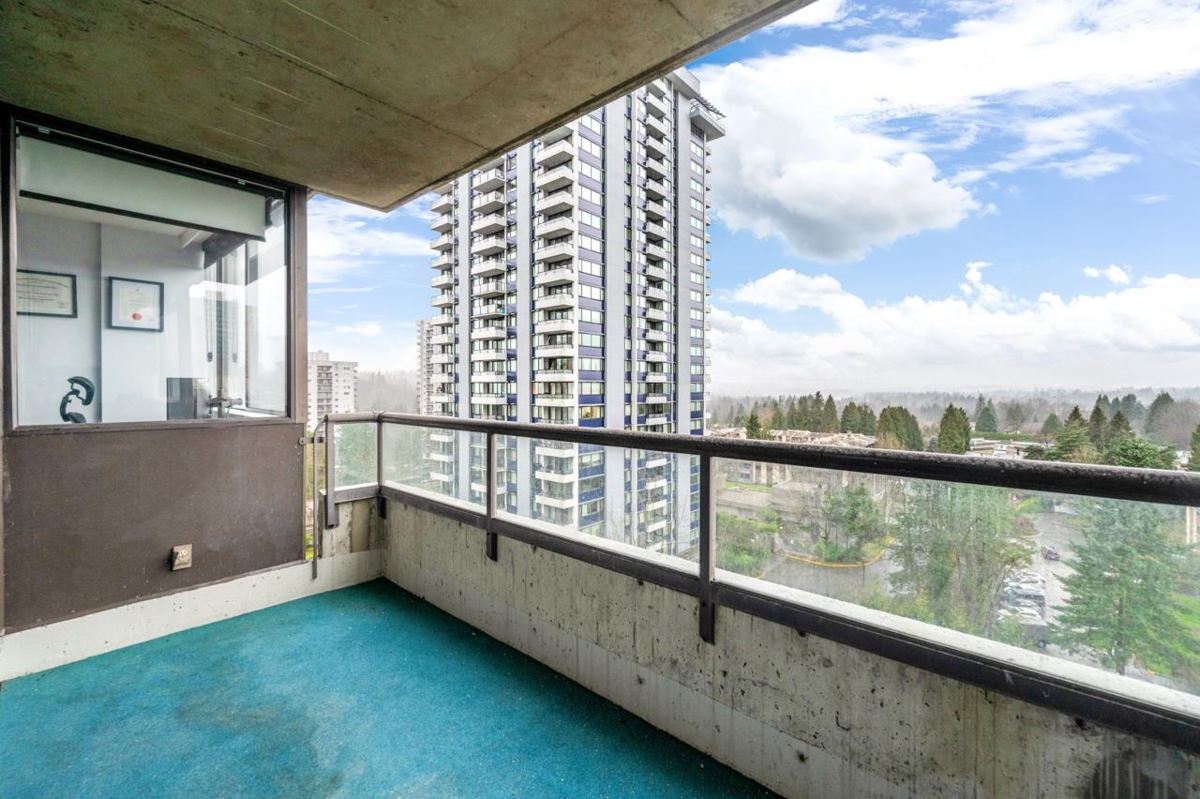 Guest Bathroom Photo of 1205 3970 Carrigan Court, Burnaby, BC